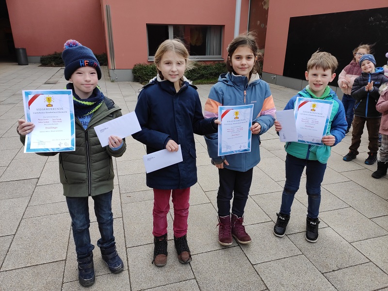 tl_files/dualingo_neu/News 2022 2023/Carlchen_2023.jpg